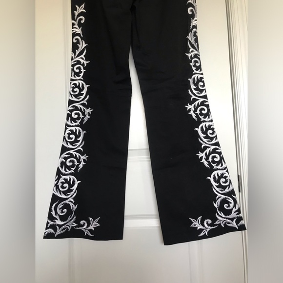 CACHE size 6 , black women’s long flare leg beaded lots of beautiful details - Picture 3 of 12